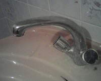 vieux robinet qui fuit !