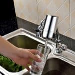 Le purificateur d’eau « sur le robinet » Le purificateur d’eau « sur le robinet »