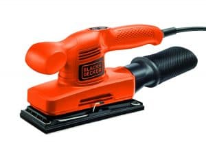 ponceuse vibrante Black + Decker KA310