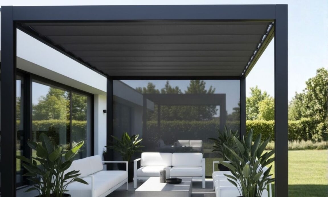 Pergola moderne en métal avec une toile de pergola gris